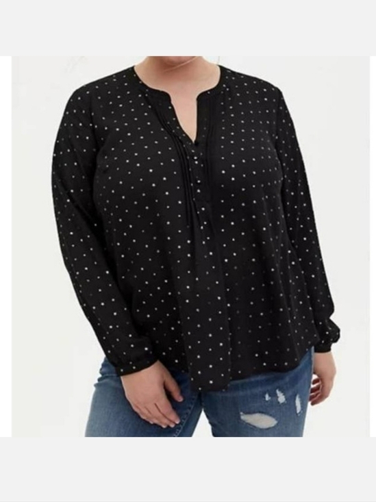 torrid Tops - Torrid Black Silver Stars Georgette Pintuck Button Down Blouse Size 1X